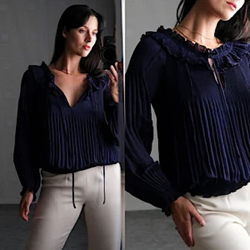 Diane Von Furstenberg | Women’s bright blue synthetic micro pleated blouse, sz 4